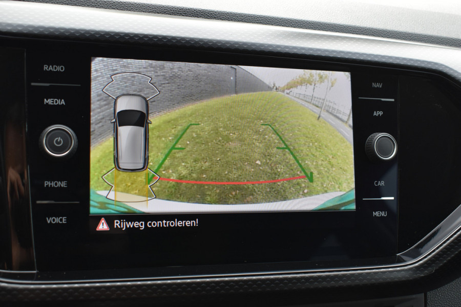 Volkswagen T-Cross 1.0 TSI Life Stoelverwarming Navi Automaat