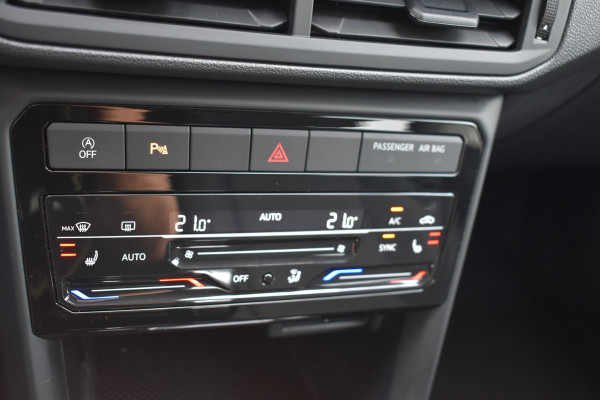 Volkswagen T-Cross 1.0 TSI Life Stoelverwarming Navi Automaat