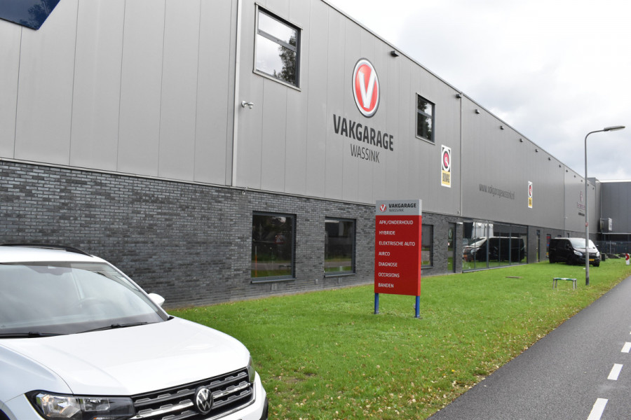 Volkswagen T-Cross 1.0 TSI Life Stoelverwarming Navi Automaat