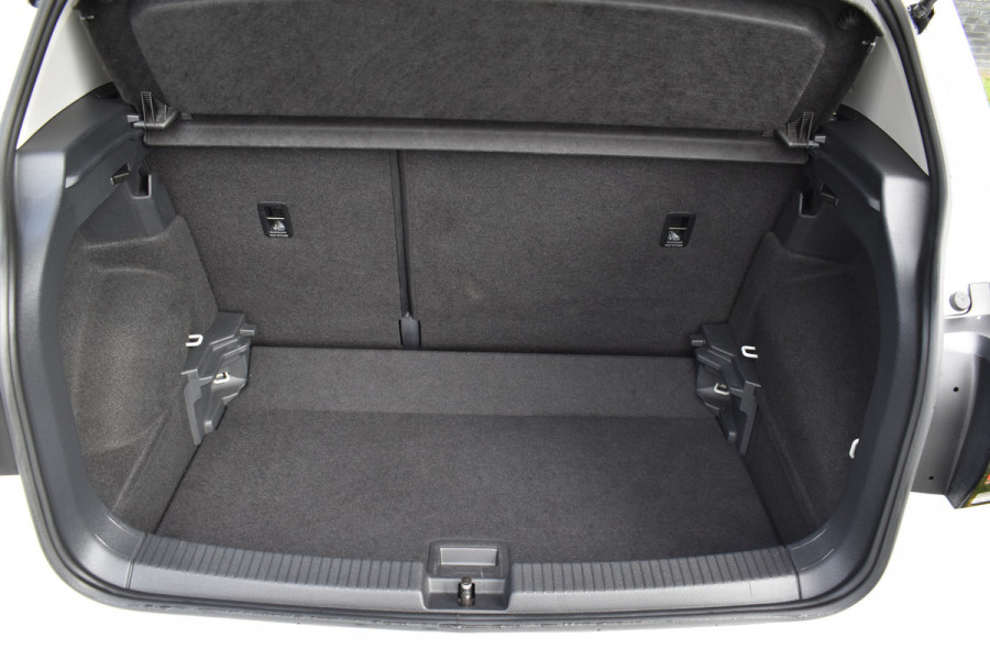 Volkswagen T-Cross 1.0 TSI Life Stoelverwarming Navi Automaat