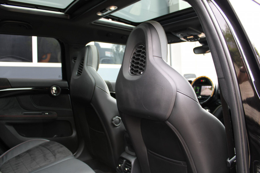 MINI Countryman 2.0 John Cooper Works ALL4 Keyless/Panorama/JCW/Stoelverwarming/Sportstoelen