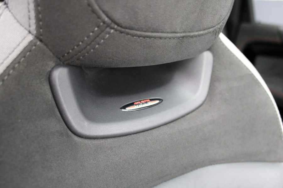 MINI Countryman 2.0 John Cooper Works ALL4 Keyless/Panorama/JCW/Stoelverwarming/Sportstoelen