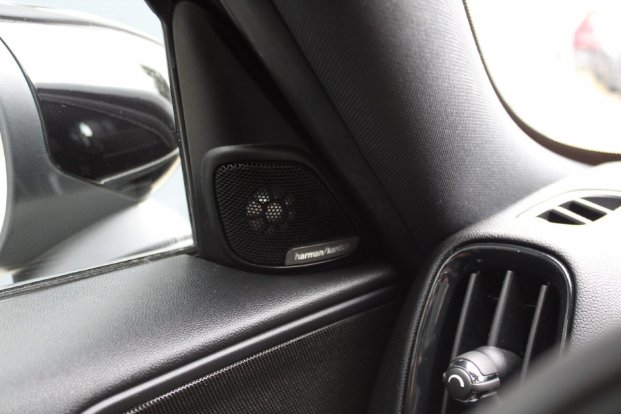 MINI Countryman 2.0 John Cooper Works ALL4 Keyless/Panorama/JCW/Stoelverwarming/Sportstoelen