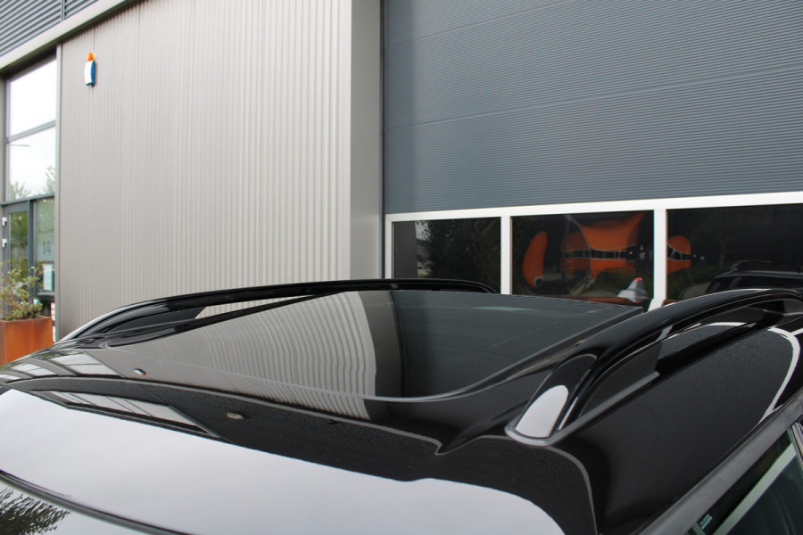 MINI Countryman 2.0 John Cooper Works ALL4 Keyless/Panorama/JCW/Stoelverwarming/Sportstoelen
