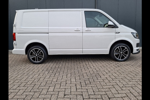 Volkswagen Transporter 2.0 TDI L1H1 * Airco * Parkeersensoren * Cruise Control * 18 INCH WIELEN *