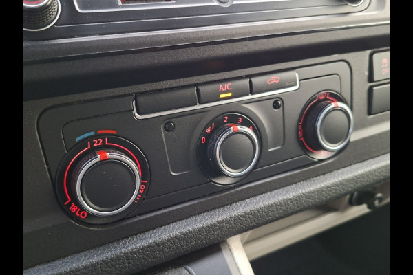 Volkswagen Transporter 2.0 TDI L1H1 * Airco * Parkeersensoren * Cruise Control * 18 INCH WIELEN *