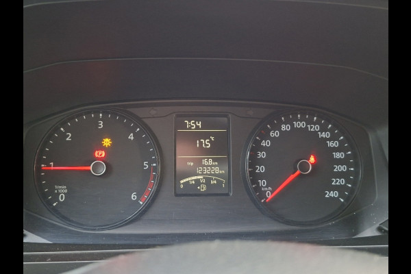 Volkswagen Transporter 2.0 TDI L1H1 * Airco * Parkeersensoren * Cruise Control * 18 INCH WIELEN *