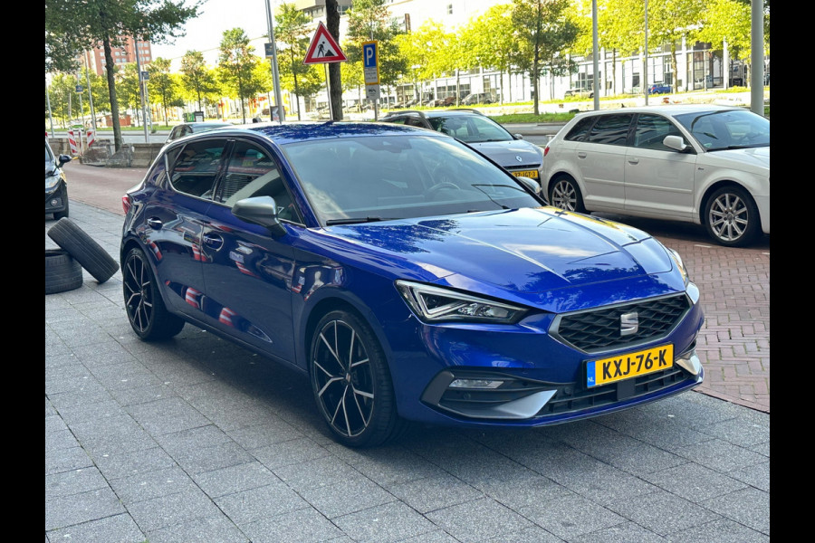 Seat Leon 1.5 eTSI FR Aut Leer Navi Camera Carplay