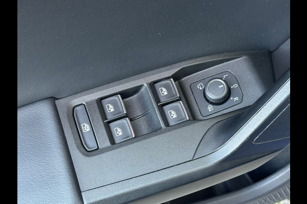Seat Leon 1.5 eTSI FR Aut Leer Navi Camera Carplay