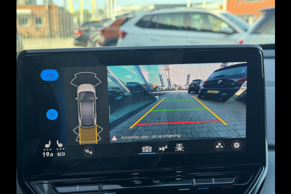 Volkswagen ID.4 First 77 kWh NL-AUTO | TREKHAAK | CAMERA| SOH 90%