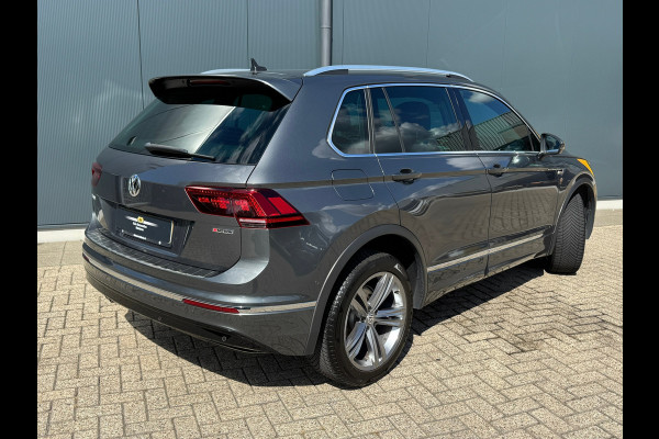 Volkswagen Tiguan 2.0 TSI 4Motion Highline R-Line * Panoramadak * Navigatie * Parkeercamera *