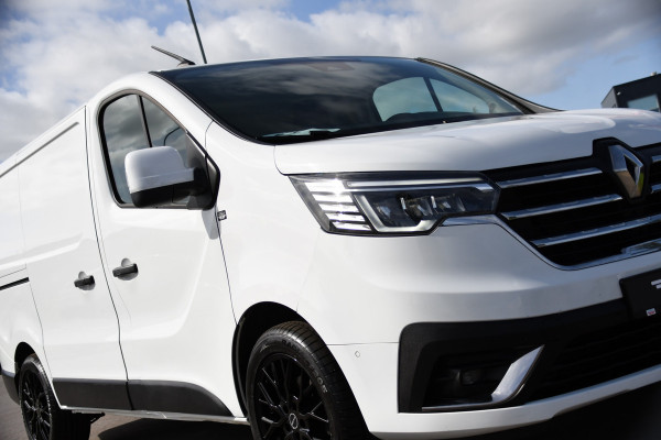 Renault Trafic 2.0 dCi 150 T29 L1H1 PB Edition Camer, Cruise, Carplay, LED, 2 x Schuifdeur, Automaat, Sensoren, CLIMA, Multimedia, 150pk, Keyless, Uniek!