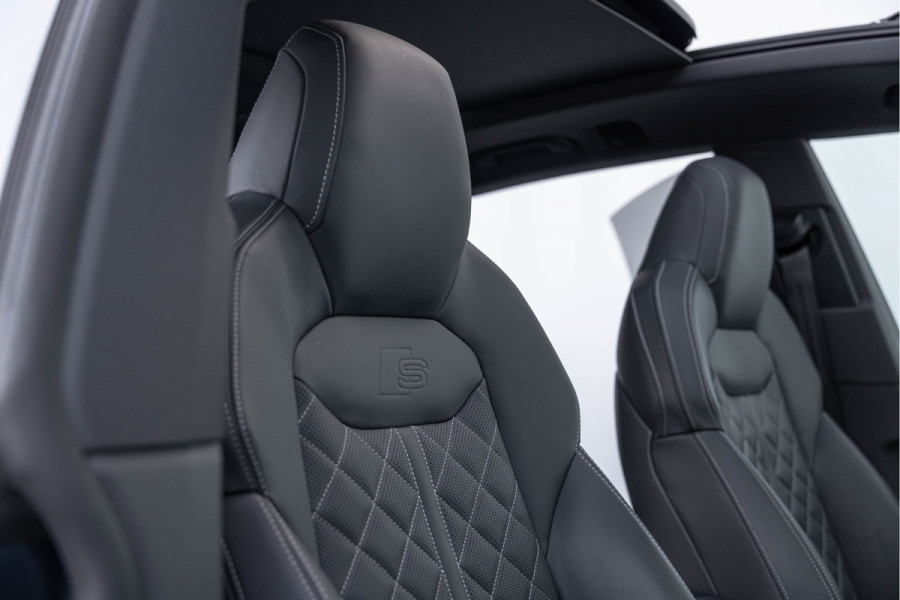 Audi Q8 60 TFSI e 490PK Quattro Competition S-stoelen Pano 4-wielsturing B&O Massage ACC