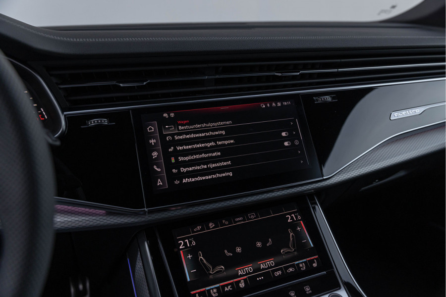 Audi Q8 60 TFSI e 490PK Quattro Competition S-stoelen Pano 4-wielsturing B&O Massage ACC