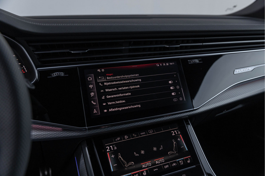 Audi Q8 60 TFSI e 490PK Quattro Competition S-stoelen Pano 4-wielsturing B&O Massage ACC