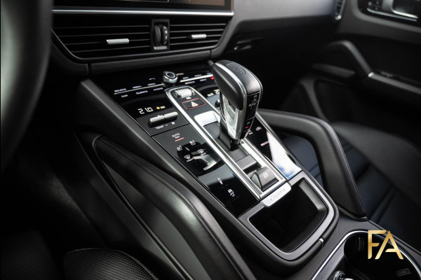 Porsche Cayenne Coupé 3.0 E-Hybrid
