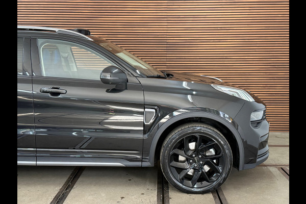 Lynk & Co 01 1.5 | Black Edition | MY2023| Alle opties | NL- Auto | Volledig dealer onderhouden | NAP | Nieuwstaat! |