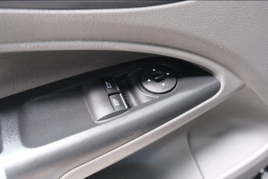 Ford Transit Connect 1.5 EcoBlue L1 Automaat - N.A.P. Airco, Cruise, Navi, PDC, Camera, Trekhaak.