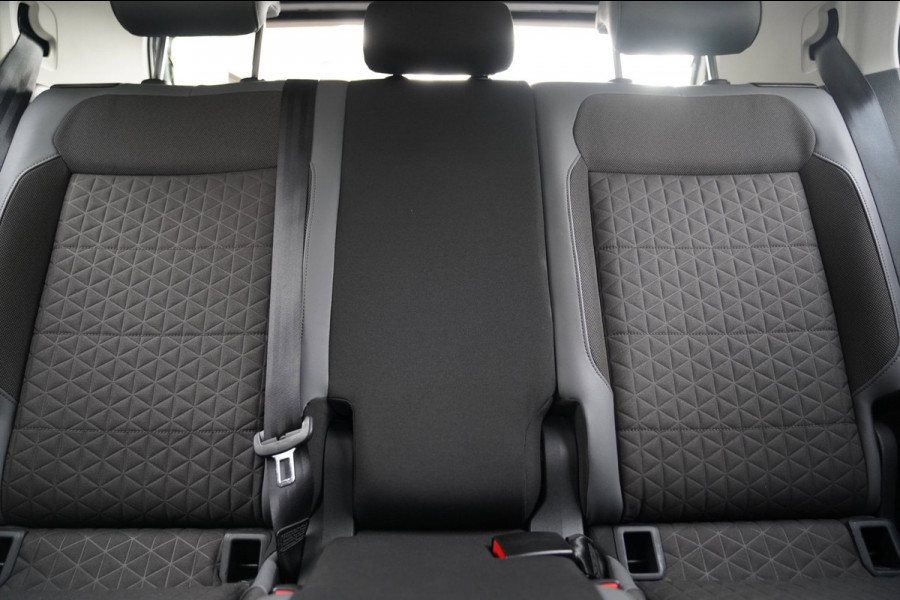 Volkswagen T-Cross 1.0 TSI Style | Prijs rijklaar incl. 12 mnd garantie | Afn Trekhaak Blindspot 17"Lmv+All-seasons Winterpakket