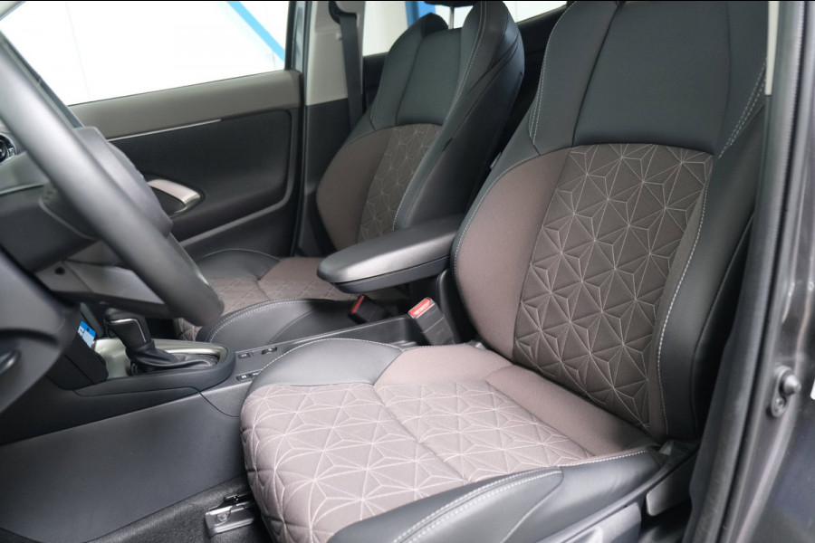 Toyota Yaris Cross 1.5 Hybrid 130 GR SPORT - Airco, Cruise, Virtual display, Camera, Stoel/stuur verwarming, PDC, Navi.