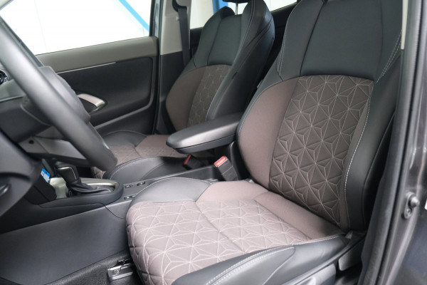 Toyota Yaris Cross 1.5 Hybrid 130 GR SPORT - Airco, Cruise, Virtual display, Camera, Stoel/stuur verwarming, PDC, Navi.