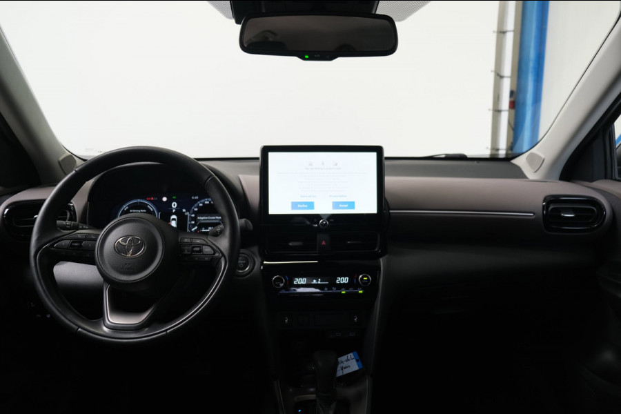 Toyota Yaris Cross 1.5 Hybrid 130 GR SPORT - Airco, Cruise, Virtual display, Camera, Stoel/stuur verwarming, PDC, Navi.