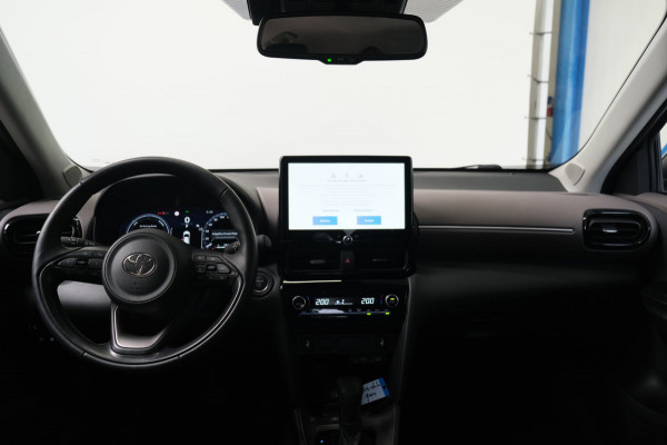 Toyota Yaris Cross 1.5 Hybrid 130 GR SPORT - Airco, Cruise, Virtual display, Camera, Stoel/stuur verwarming, PDC, Navi.