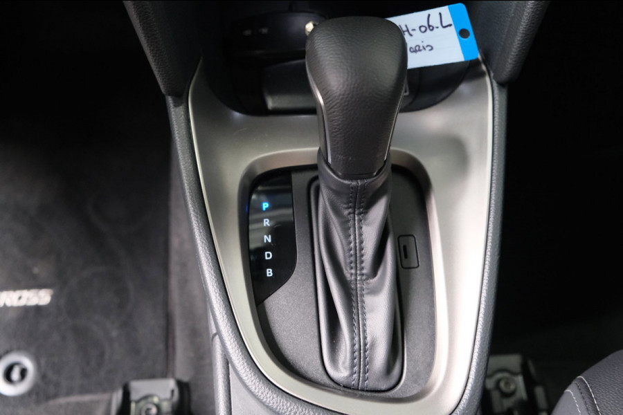 Toyota Yaris Cross 1.5 Hybrid 130 GR SPORT - Airco, Cruise, Virtual display, Camera, Stoel/stuur verwarming, PDC, Navi.