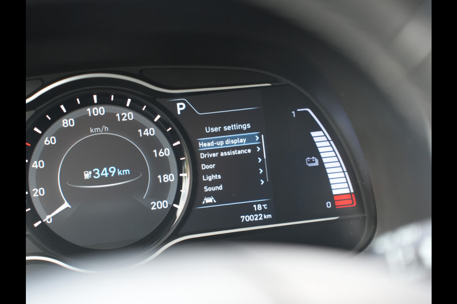 Hyundai Kona EV Fashion 64 kWh | SOH 96% | Head-up display | Cruise control adaptief met stop&go |
