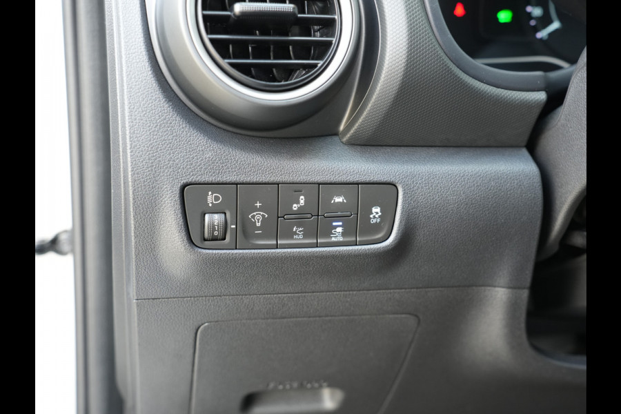 Hyundai Kona EV Fashion 64 kWh | SOH 96% | Head-up display | Cruise control adaptief met stop&go |
