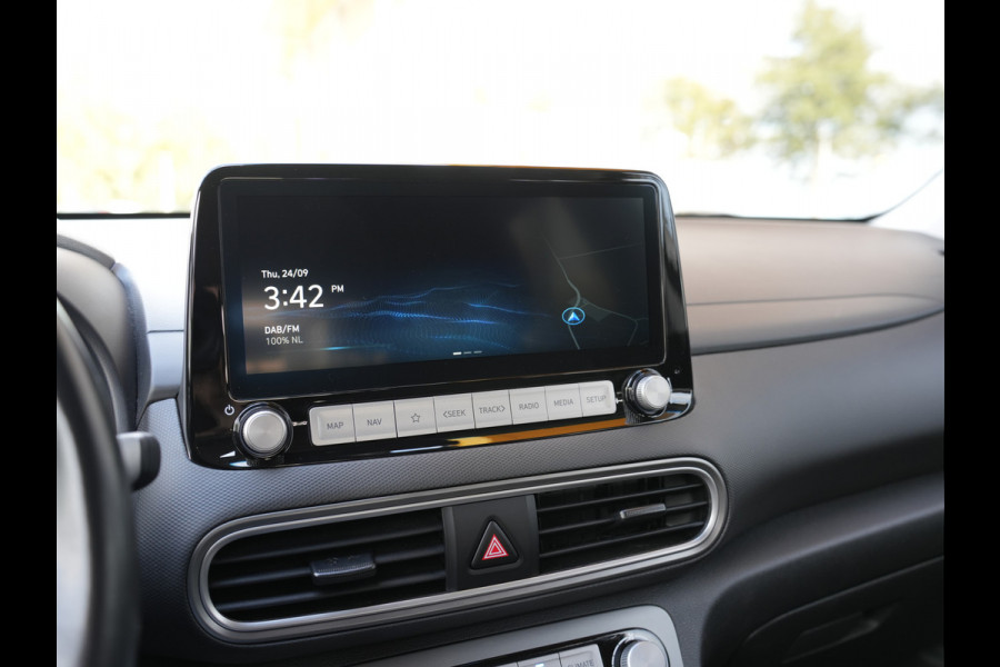 Hyundai Kona EV Fashion 64 kWh | SOH 96% | Head-up display | Cruise control adaptief met stop&go |
