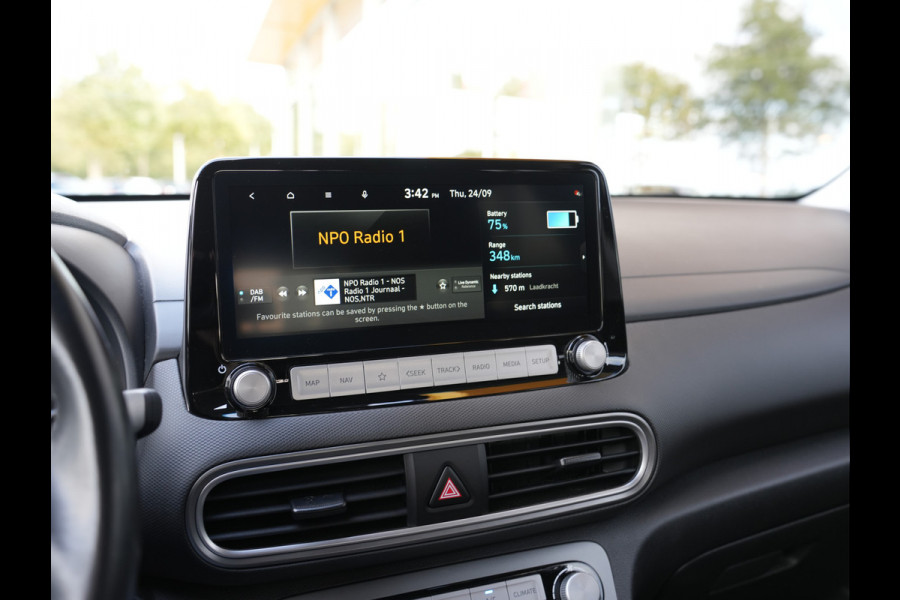 Hyundai Kona EV Fashion 64 kWh | SOH 96% | Head-up display | Cruise control adaptief met stop&go |