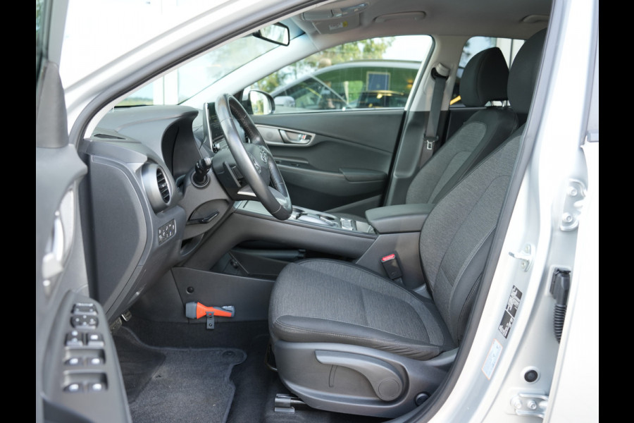 Hyundai Kona EV Fashion 64 kWh | SOH 96% | Head-up display | Cruise control adaptief met stop&go |