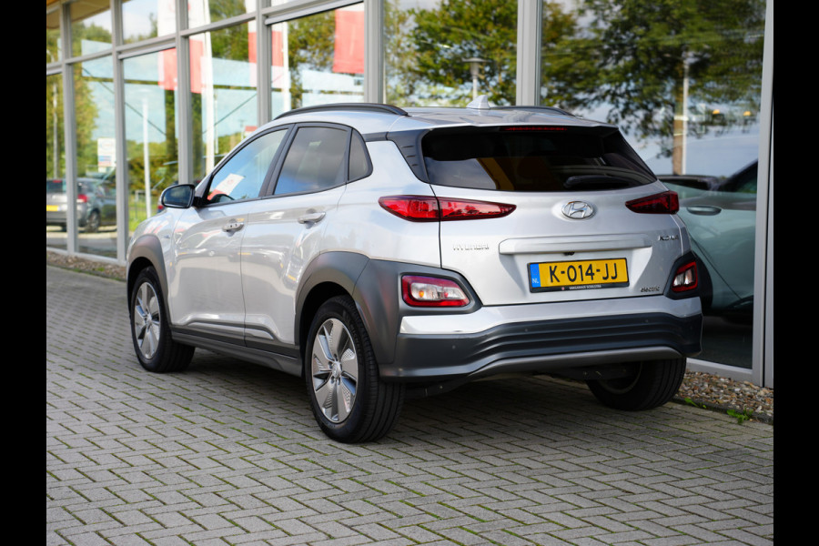 Hyundai Kona EV Fashion 64 kWh | SOH 96% | Head-up display | Cruise control adaptief met stop&go |