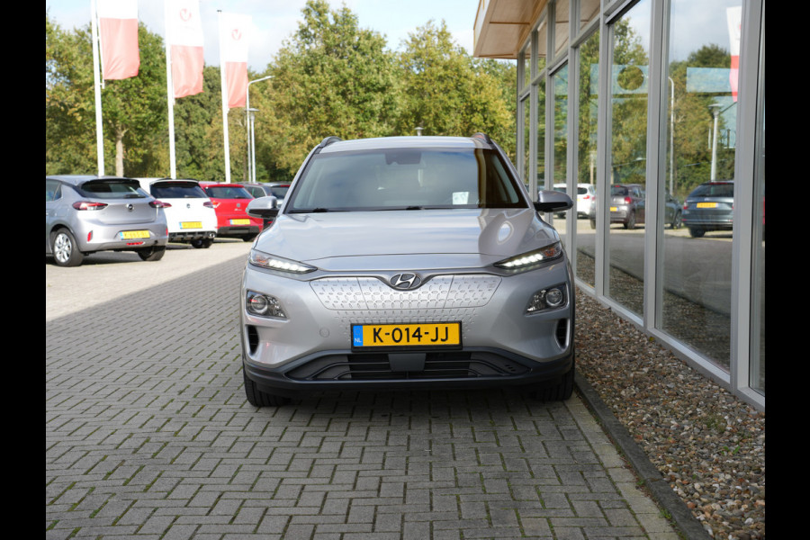 Hyundai Kona EV Fashion 64 kWh | SOH 96% | Head-up display | Cruise control adaptief met stop&go |