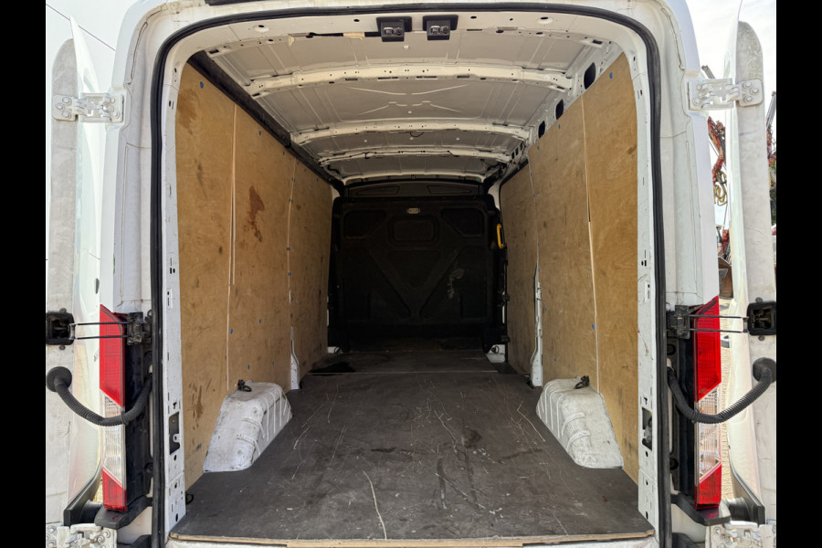 Ford E-Transit 68kWh 184PK L3H2 317km WLTP 94% (SOH) BEV Snelladen Carplay Climate control Camera Parkeersensoren v+a Stoelverwarming