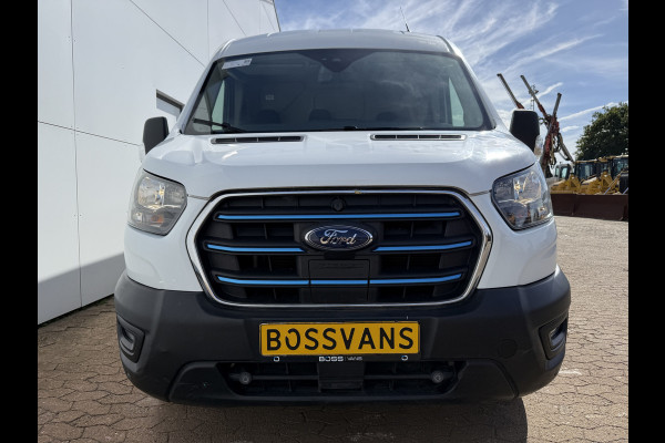 Ford E-Transit 68kWh 184PK L3H2 317km WLTP 94% (SOH) BEV Snelladen Carplay Climate control Camera Parkeersensoren v+a Stoelverwarming