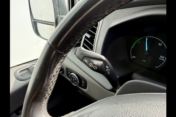 Ford E-Transit 68kWh 184PK L3H2 317km WLTP 94% (SOH) BEV Snelladen Carplay Climate control Camera Parkeersensoren v+a Stoelverwarming
