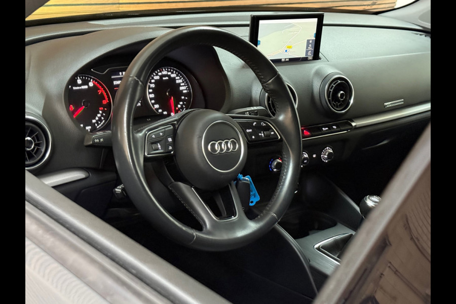 Audi A3 Sportback 30 TFSI Pro Line | Nanograu | MMI+ | 18inch | LED Xenon+ | Clima | Volledig onderhouden |