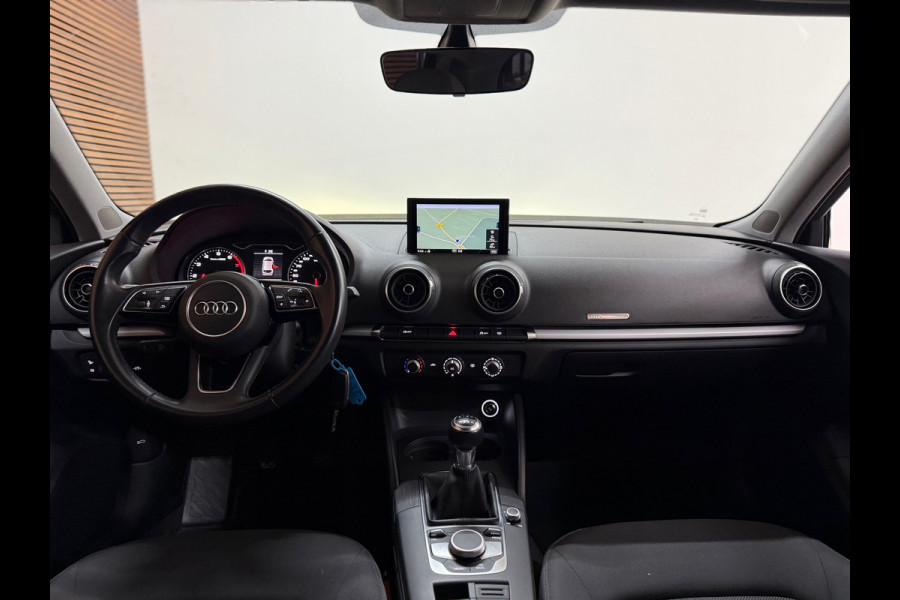 Audi A3 Sportback 30 TFSI Pro Line | Nanograu | MMI+ | 18inch | LED Xenon+ | Clima | Volledig onderhouden |