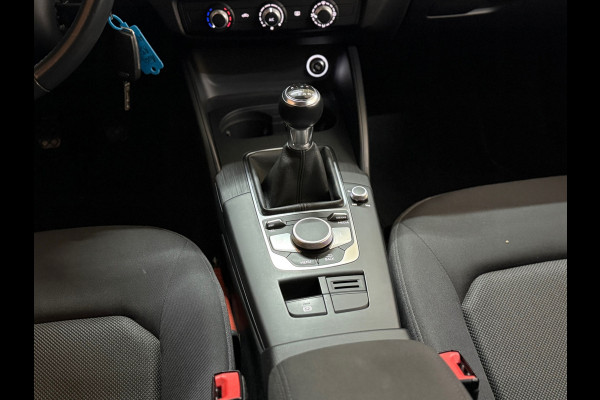 Audi A3 Sportback 30 TFSI Pro Line | Nanograu | MMI+ | 18inch | LED Xenon+ | Clima | Volledig onderhouden |