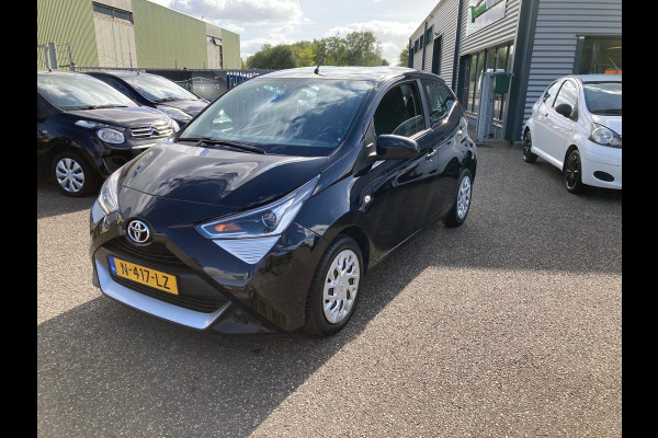 Toyota Aygo 1.0 VVT-i X-Play | 2021 | Achteruitrijcamera | Multimedia | Airco