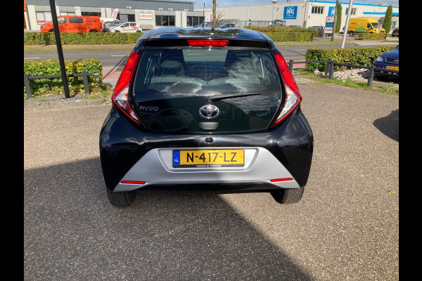 Toyota Aygo 1.0 VVT-i X-Play | 2021 | Achteruitrijcamera | Multimedia | Airco
