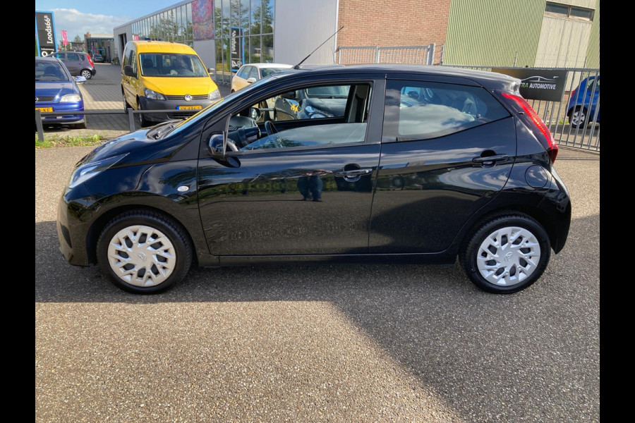 Toyota Aygo 1.0 VVT-i X-Play | 2021 | Achteruitrijcamera | Multimedia | Airco