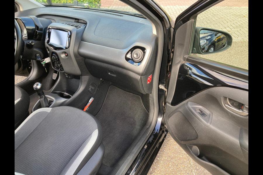 Toyota Aygo 1.0 VVT-i X-Play | 2021 | Achteruitrijcamera | Multimedia | Airco