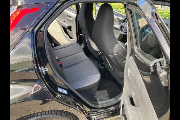 Toyota Aygo 1.0 VVT-i X-Play | 2021 | Achteruitrijcamera | Multimedia | Airco