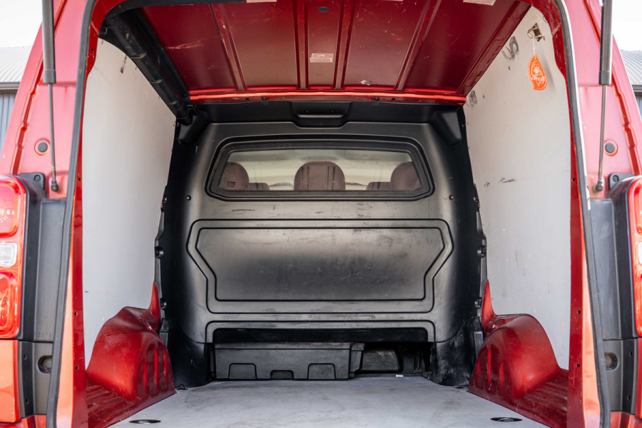 Citroën Jumpy 2.0 BlueHDi 177PK | DC 5-Zits | Marge | Automaat | Camera | Carplay | Cruise | PDC | Zijschuifdeur L+R | Climatronic | Trekhaak