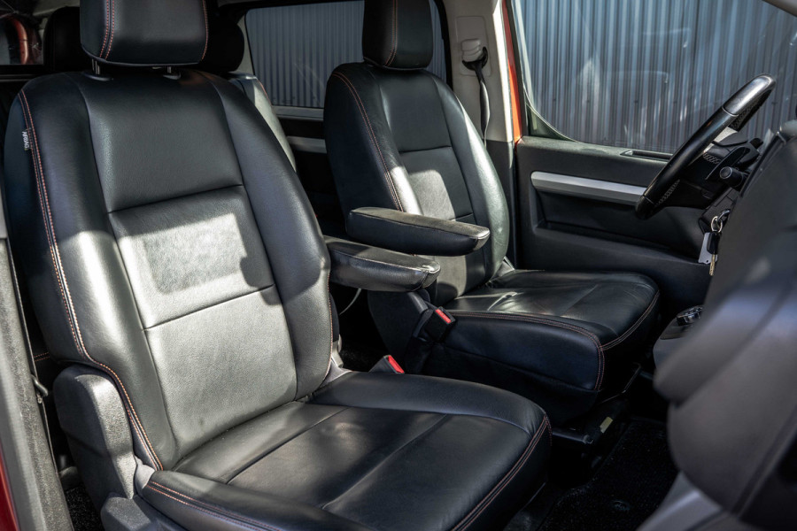 Citroën Jumpy 2.0 BlueHDi 177PK | DC 5-Zits | Marge | Automaat | Camera | Carplay | Cruise | PDC | Zijschuifdeur L+R | Climatronic | Trekhaak