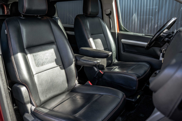 Citroën Jumpy 2.0 BlueHDi 177PK | DC 5-Zits | Marge | Automaat | Camera | Carplay | Cruise | PDC | Zijschuifdeur L+R | Climatronic | Trekhaak