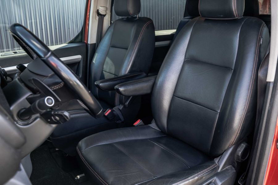 Citroën Jumpy 2.0 BlueHDi 177PK | DC 5-Zits | Marge | Automaat | Camera | Carplay | Cruise | PDC | Zijschuifdeur L+R | Climatronic | Trekhaak